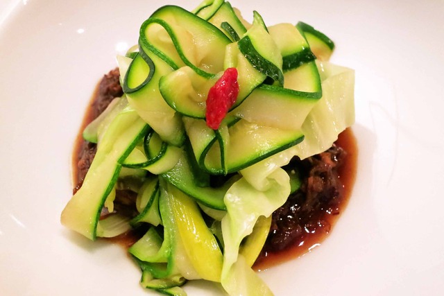 4種の野菜のパスタ仕立て 牛スジ肉のラグーソース 3_edit