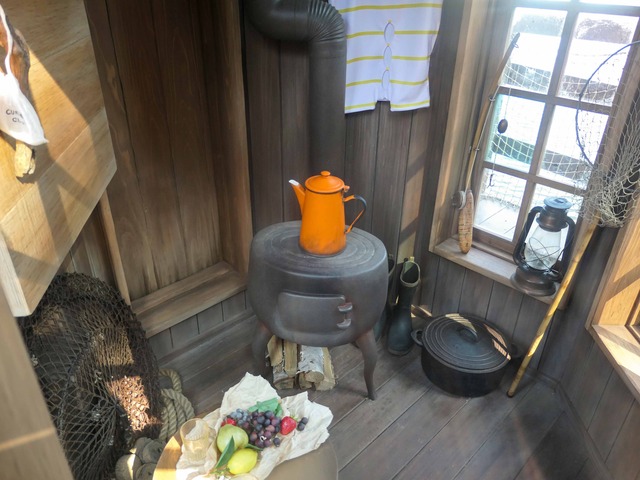 水浴び小屋 3_edit
