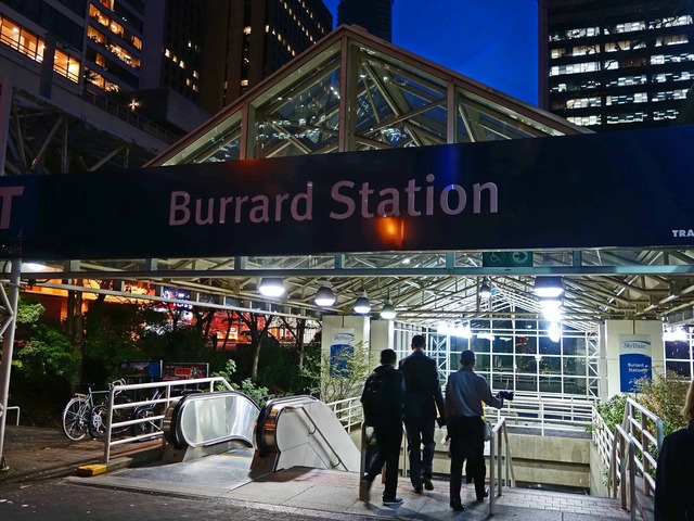 Burrard 駅_edit
