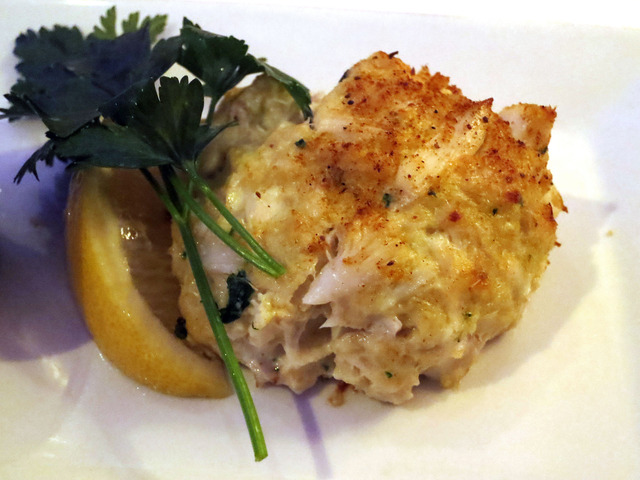 Jumbo Lump Crab Cake 4_edit