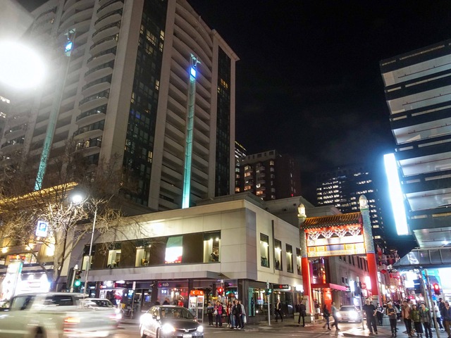 Little Bourke St と Russell St の交差点 2_edit