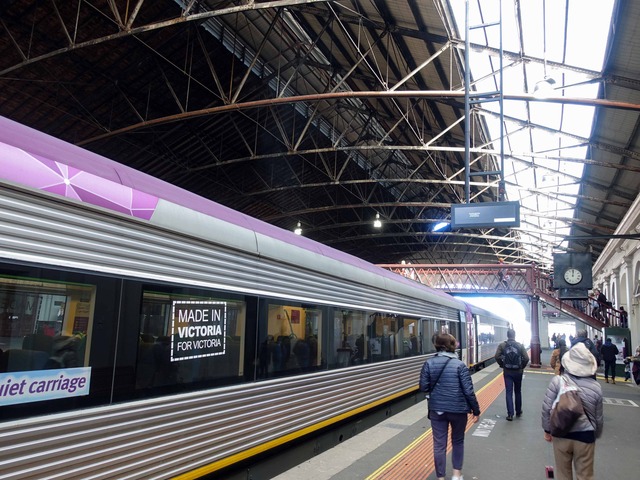 Ballarat 駅 4_edit