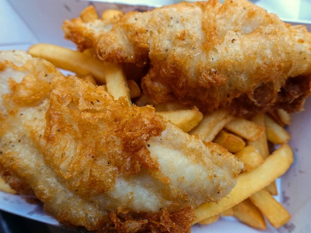Deep Fried Fish with Chips 5_edit