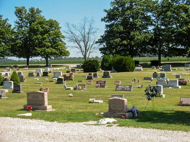 ジェームス ディーンのお墓 フェアモント ｲﾝﾃﾞｨｱﾅ州 食で奏でる旅の記憶