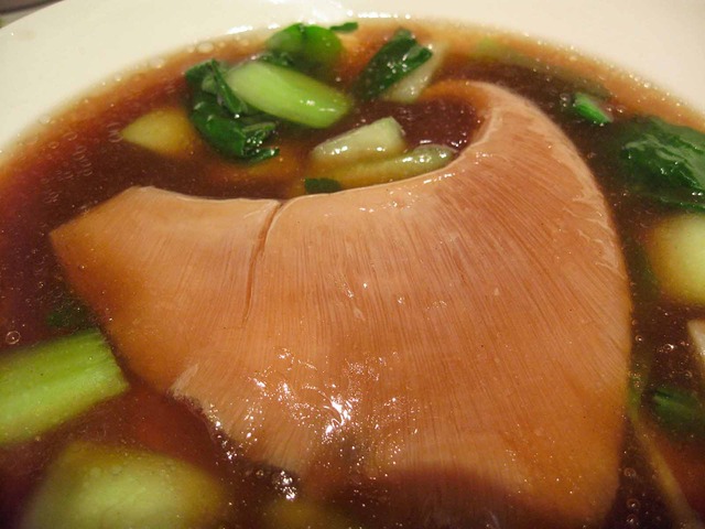 フカヒレ姿煮ラーメン 2_edit