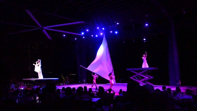 タオ・タオ・タシ 2_Moment_edit