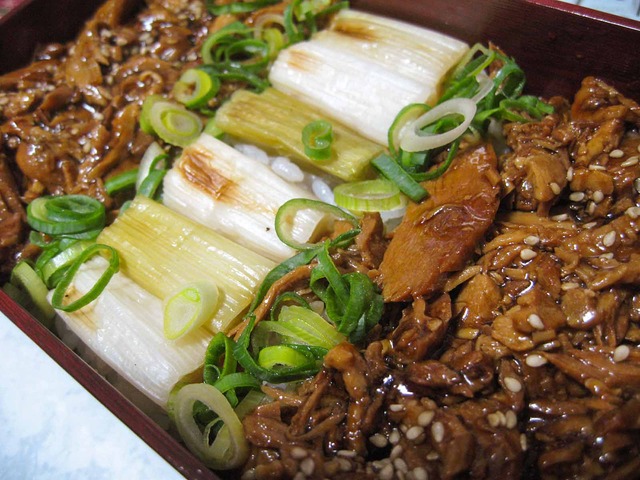 とり弁当 1_料亭鳥彌三 京都_edit