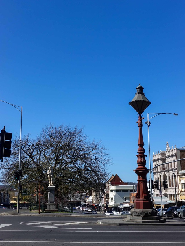 Sturt St と Lydiard St N の交差点 8_edit