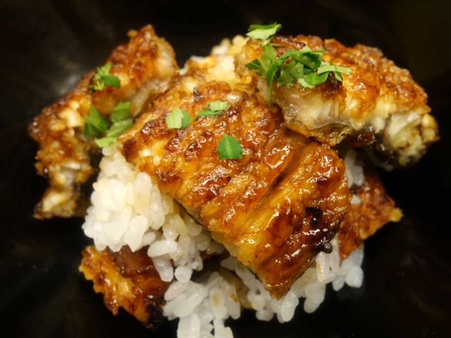 天然大うなぎの蒲焼き 2_edit