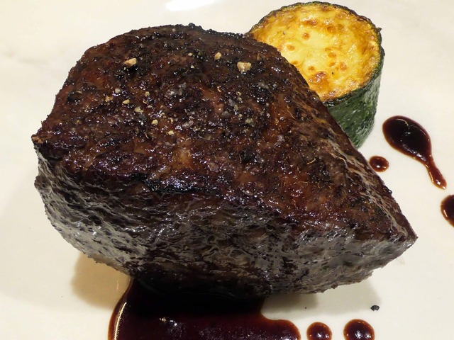 和牛の炭火焼き 3_edit
