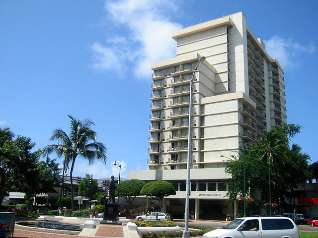 Waikiki Terrace Hotel_edit