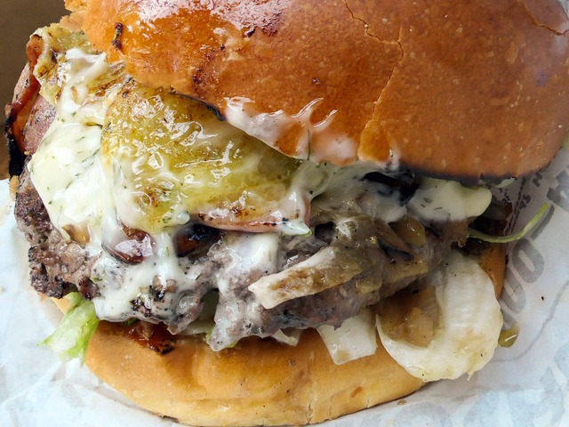Miel Beef Pattie Burger 3_edit