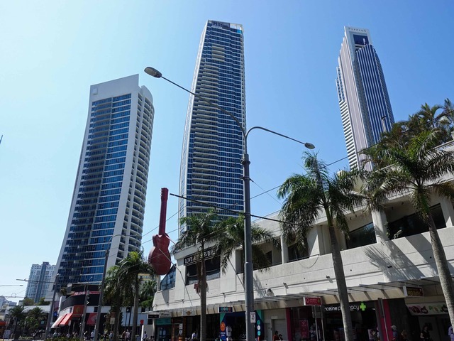 Surfers Paradise Blvd 8_edit