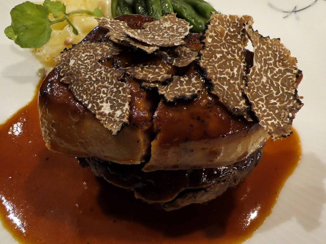 八千代黒牛フィレ肉ロースト,フォアグラのソテー 2_edit