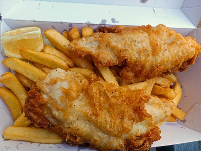Deep Fried Fish with Chips 2_edit