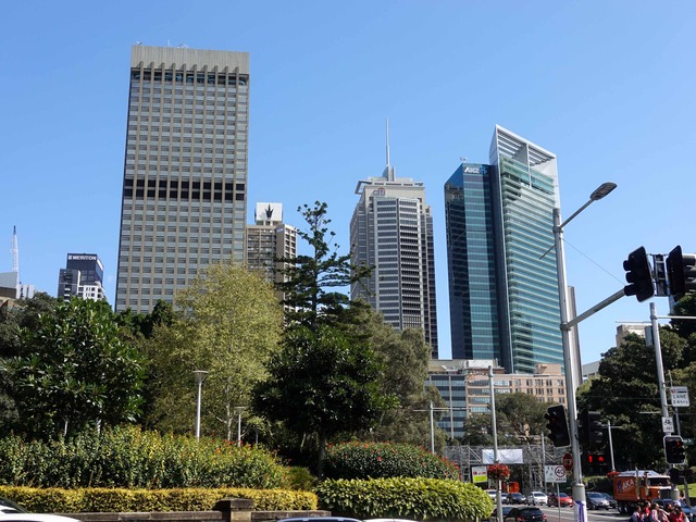 College St と Park St の交差点 2_edit