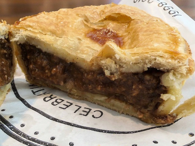 Aussie Beef Pie 4_edit