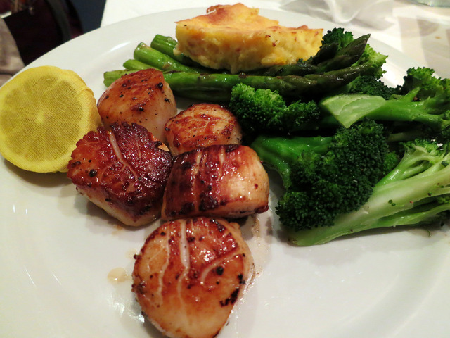 New Bedford Giant Sea Scallops 1_edit