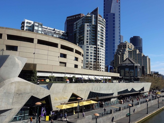 Princes Bridge からサウスバンクを望む 3_edit