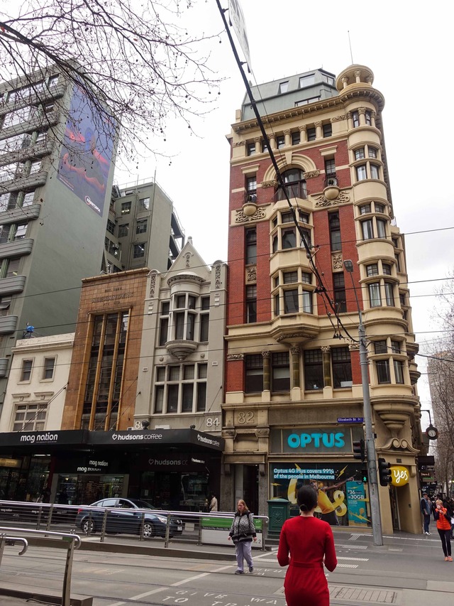 Collins St と Elizabeth St の交差点 3_edit