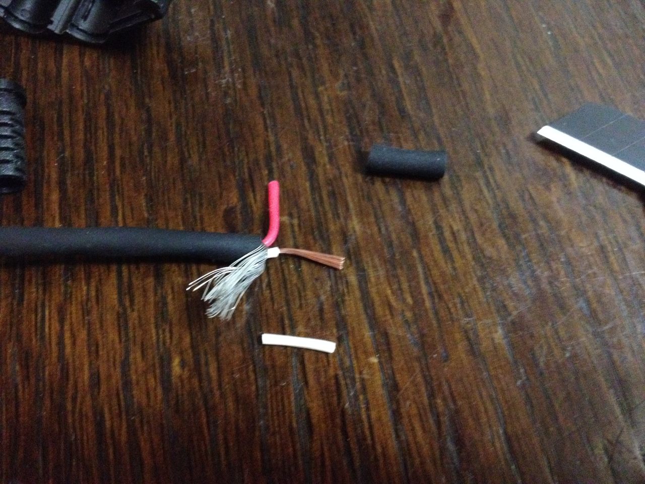 Dcケーブルを自作してみよう 補足説明 及び蛇足記 Dcケーブルを自作してみよう 補足説明 及び蛇足記