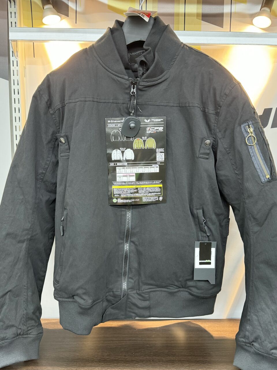 高級感満載！2019 秋冬新品 ツーリング レトロ フライング ジャケット 冬 コットンコート 野球ユニフォーム 立ち襟 コート j239 ブライトリング、BEST ISHIDA創業45周年を記念した限定「ナビタイマー