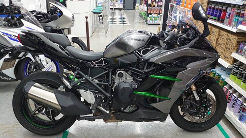 府中2りんかん】レンタルバイク紹介⑭NINJA H2 SXSE : 2りんかんブログ