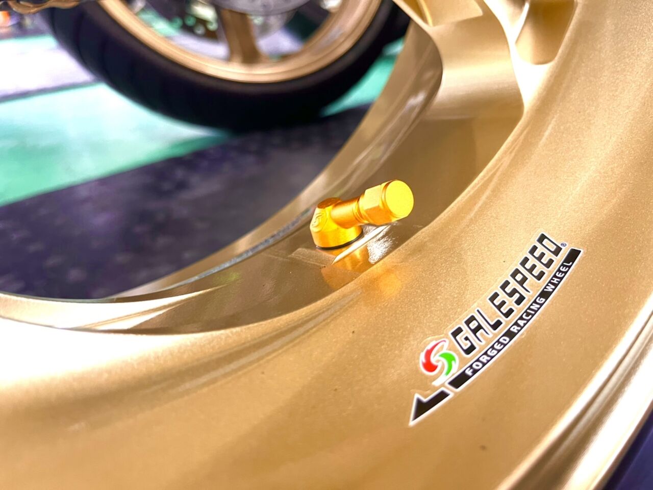 cb1300sc54ゲイルスピードアルミ鍛造5本スポーク リア