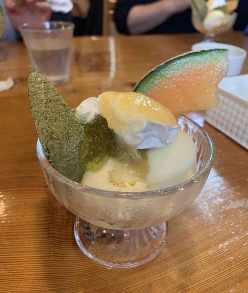 メロンパフェ