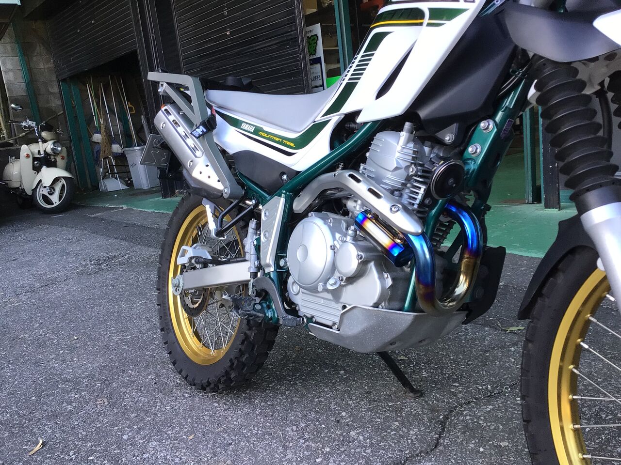 ま*る様 セロー２５０純正マフラー セローのマフラーを交換した(実は純正品ってすごいって話