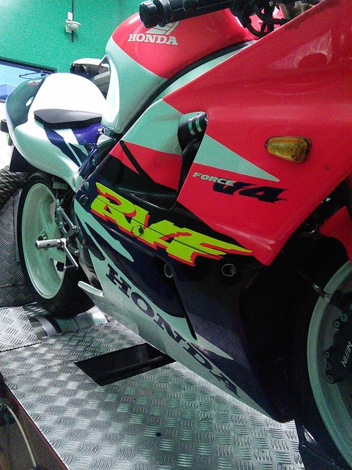 RVF750 RC45 PCR008