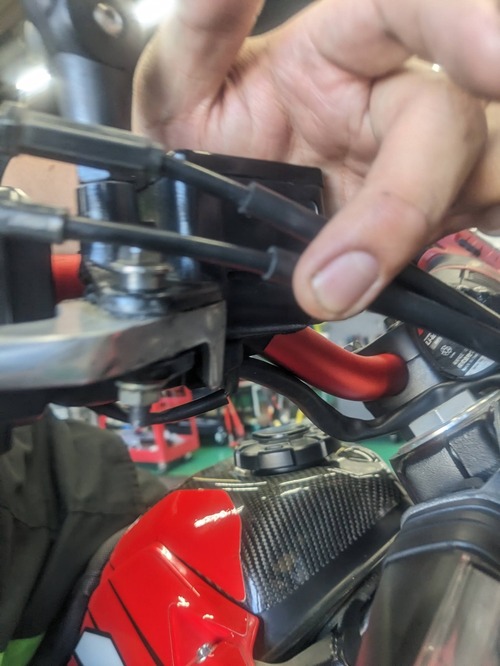 PXL_20251203_061822197