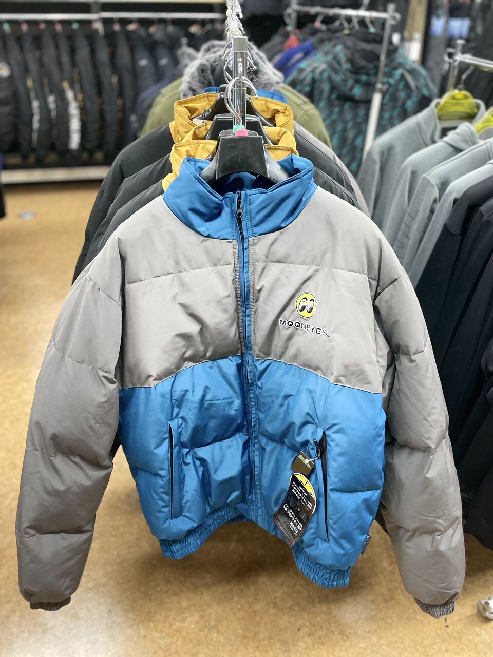 【希少】 MOON EYES HOLIDAY OUT ダウンジャケット XL