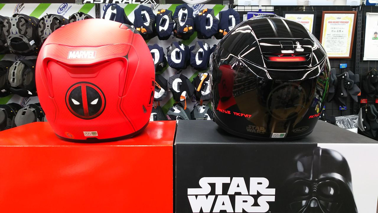 ダース・ベイダー ヘルメット型電話フィギュア 希少ダース・ベイダー