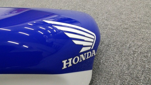 NSR250R TANK PAINT010