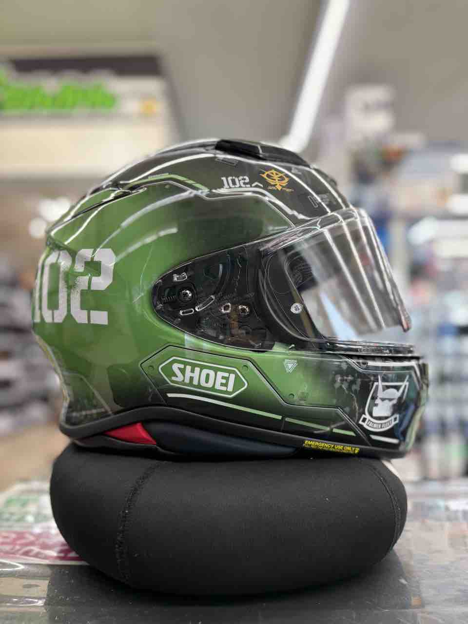 松山2りんかん】SHOEI Z-8 ガンダムコラボ入荷しました!! : 2