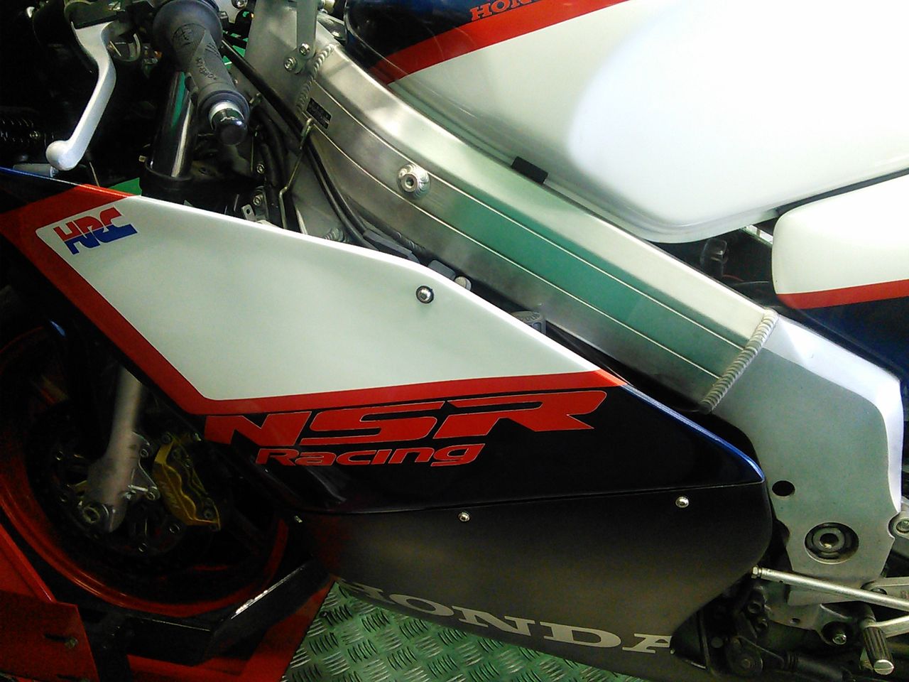 HONDA NSR250R MC28/1994～ 純正ガソリンタンク 【公式通販】