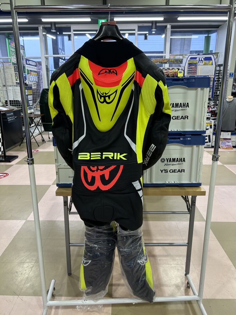 BERIK RACE-DEP 2.0 バイクジャケット サイズ52 BERIK RACE-DEP 2.0 バイクジャケット サイズ52 - メルカリ
