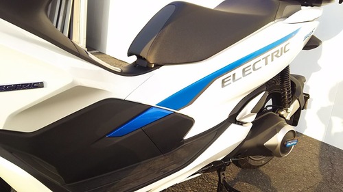 PCX ELECTRIC011
