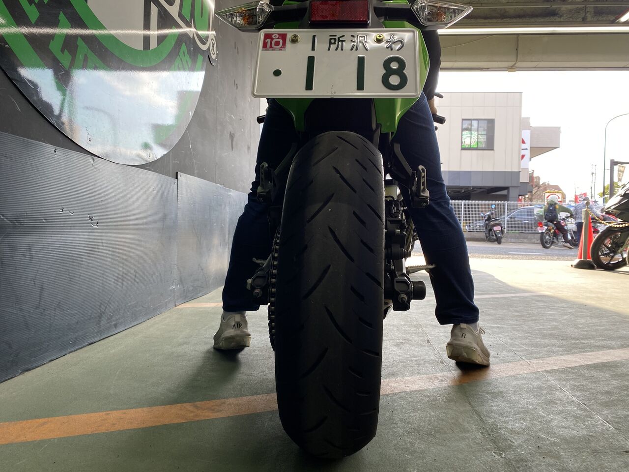 にっく(左側２つ) VLOOKUP関数で左側の列から値を取得するには？｜検索値が範囲の左端に