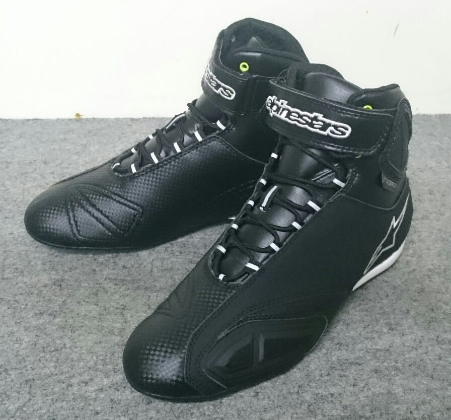 ツーリングにオススメ 防水シューズのご紹介 ２りんかんブログ