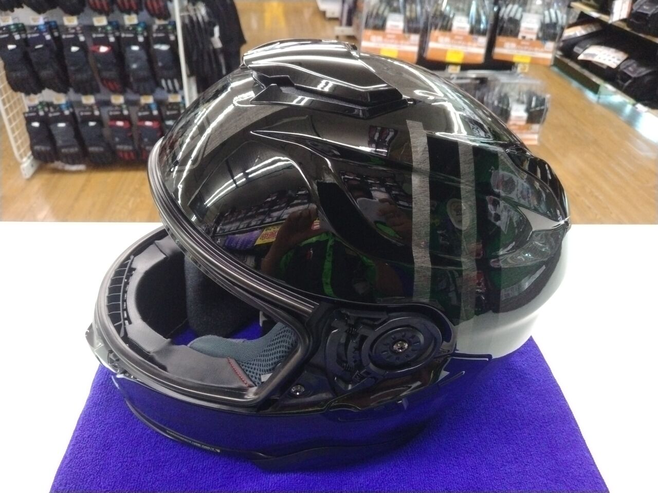 SHOEI GT-AIR2 グロリファイ tc-5 M 製造2023/7 SHOEI「GTエアーII」の