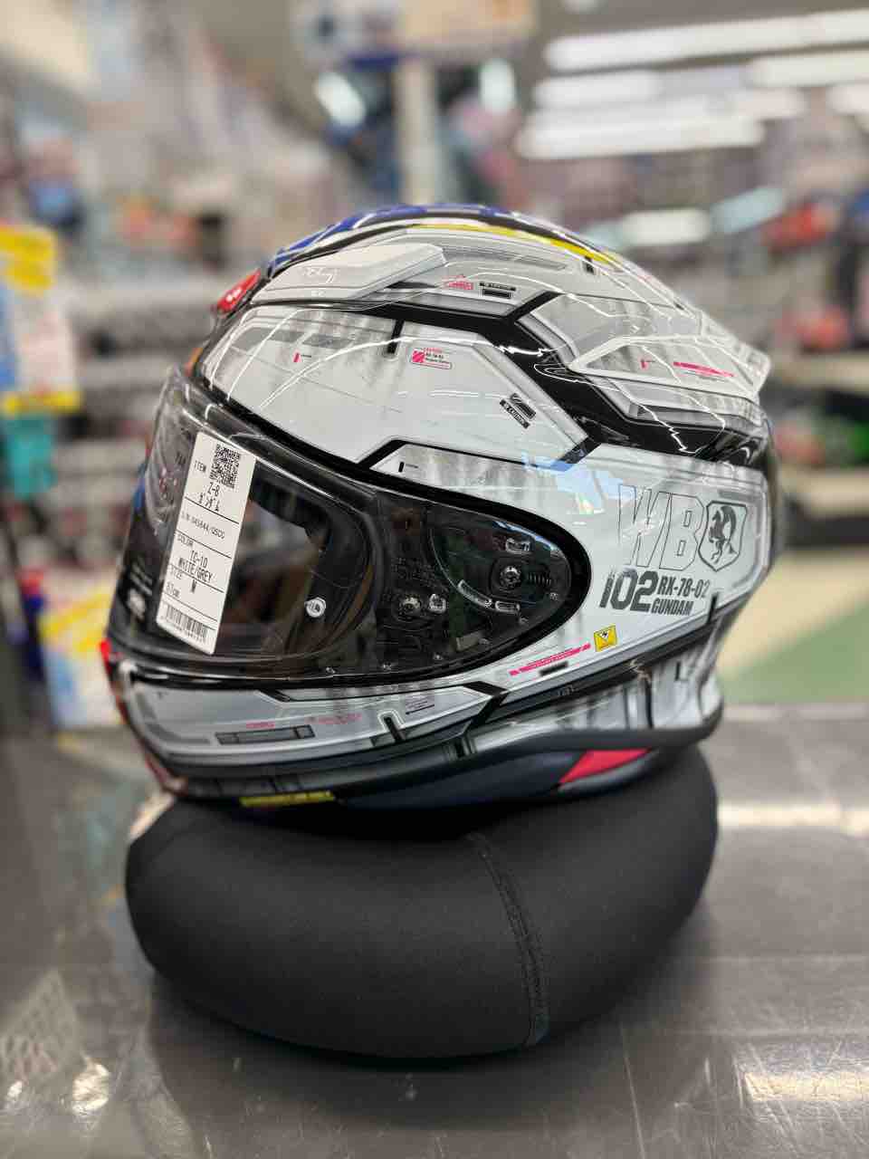 松山2りんかん】SHOEI Z-8 ガンダムコラボ入荷しました!! : 2