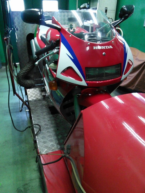 NSR250R MC28 01