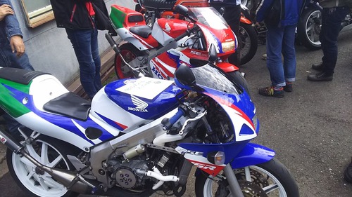 NSR250R labyrinth2 013