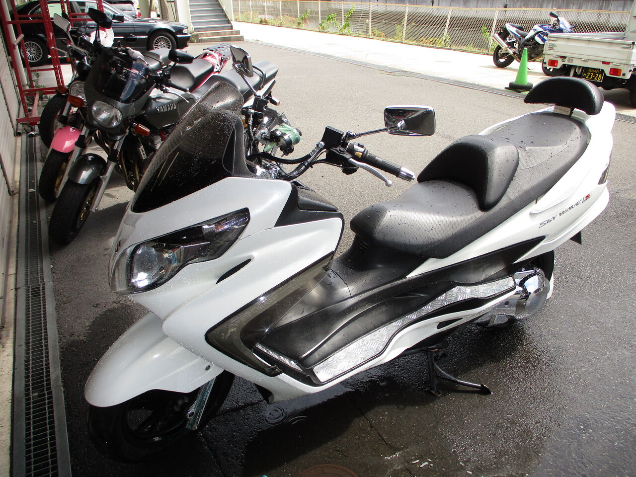 250 スカイウェイブ