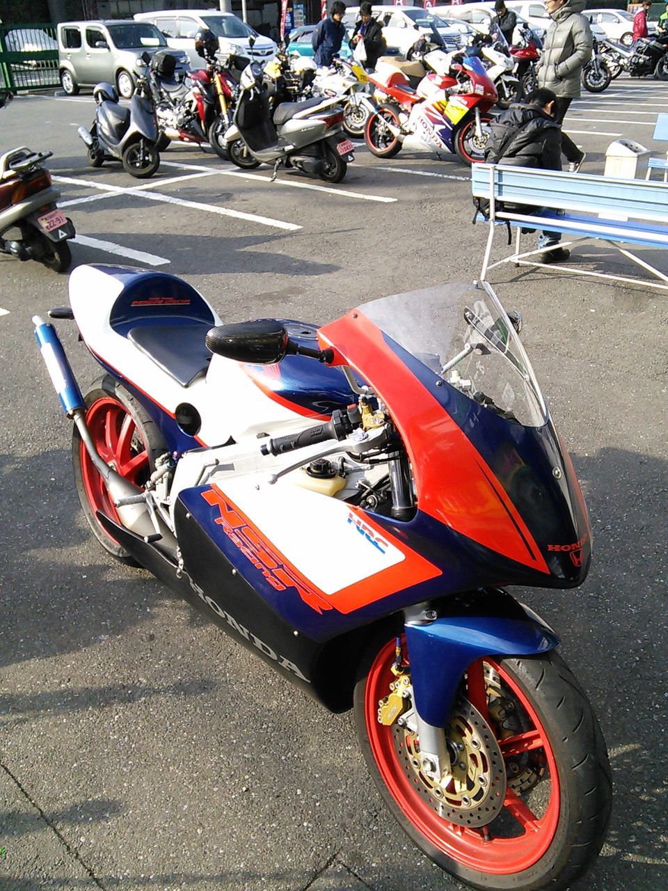 投稿詳細｜MOTOCLE シート NS400R ホンダ NS400R？NSR250R? 切れ無し