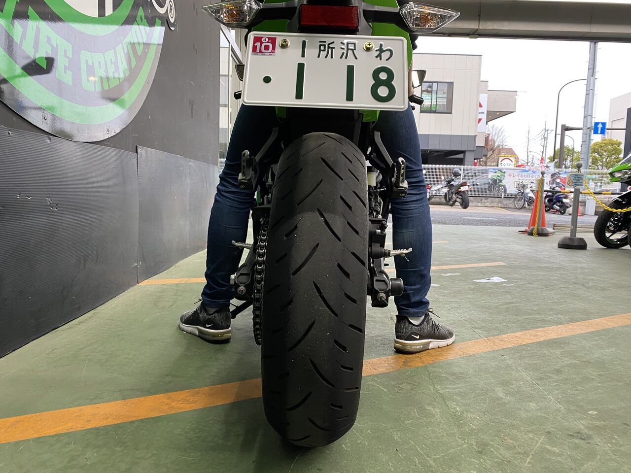 ☆【ZX-25R】足つき比較してみました♪【レンタルバイク ☆【ZX-25R】足つき比較してみました♪【レンタルバイク