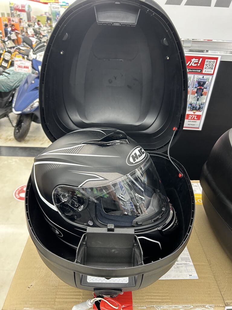 GiVi リアボックス　◆プロフィール確認宜しくお願い致します◆交渉O K 門真2りんかん】便利なリアボックス!! : 2りんかんブログ