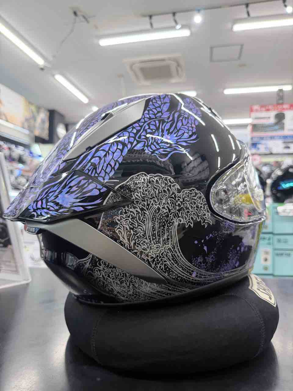 c*e様 【奇跡のデッドストック】TAKAI YAMAHA ＆ SHOEI エデ 伏見2りんかん】SHOEI期待の新グラフィック入荷🎶 : 2りんかんブログ